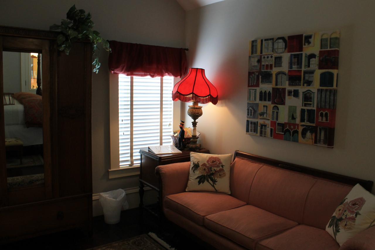 Grand Magnolia Ballroom & Inn Pascagoula